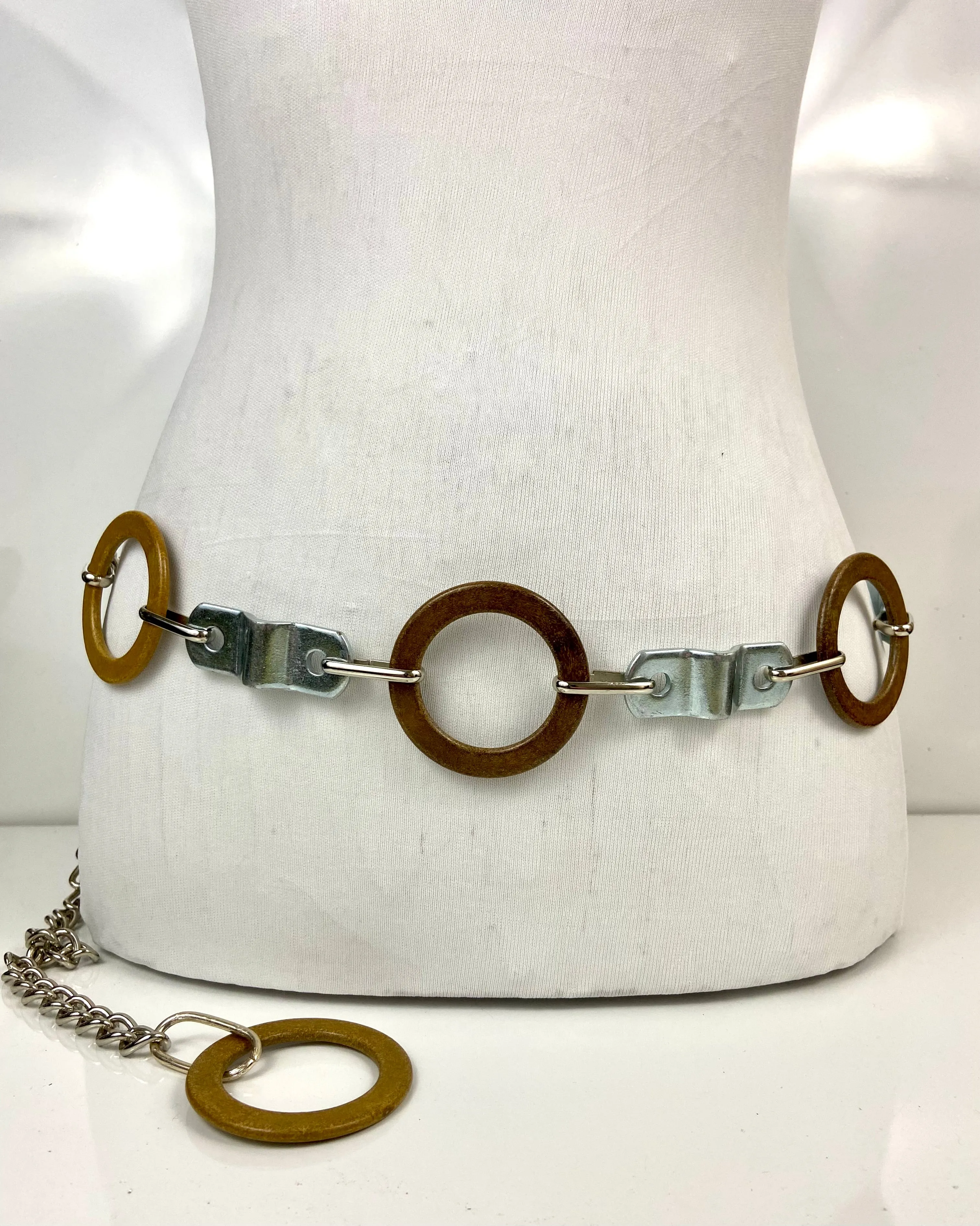Hardware chain belt